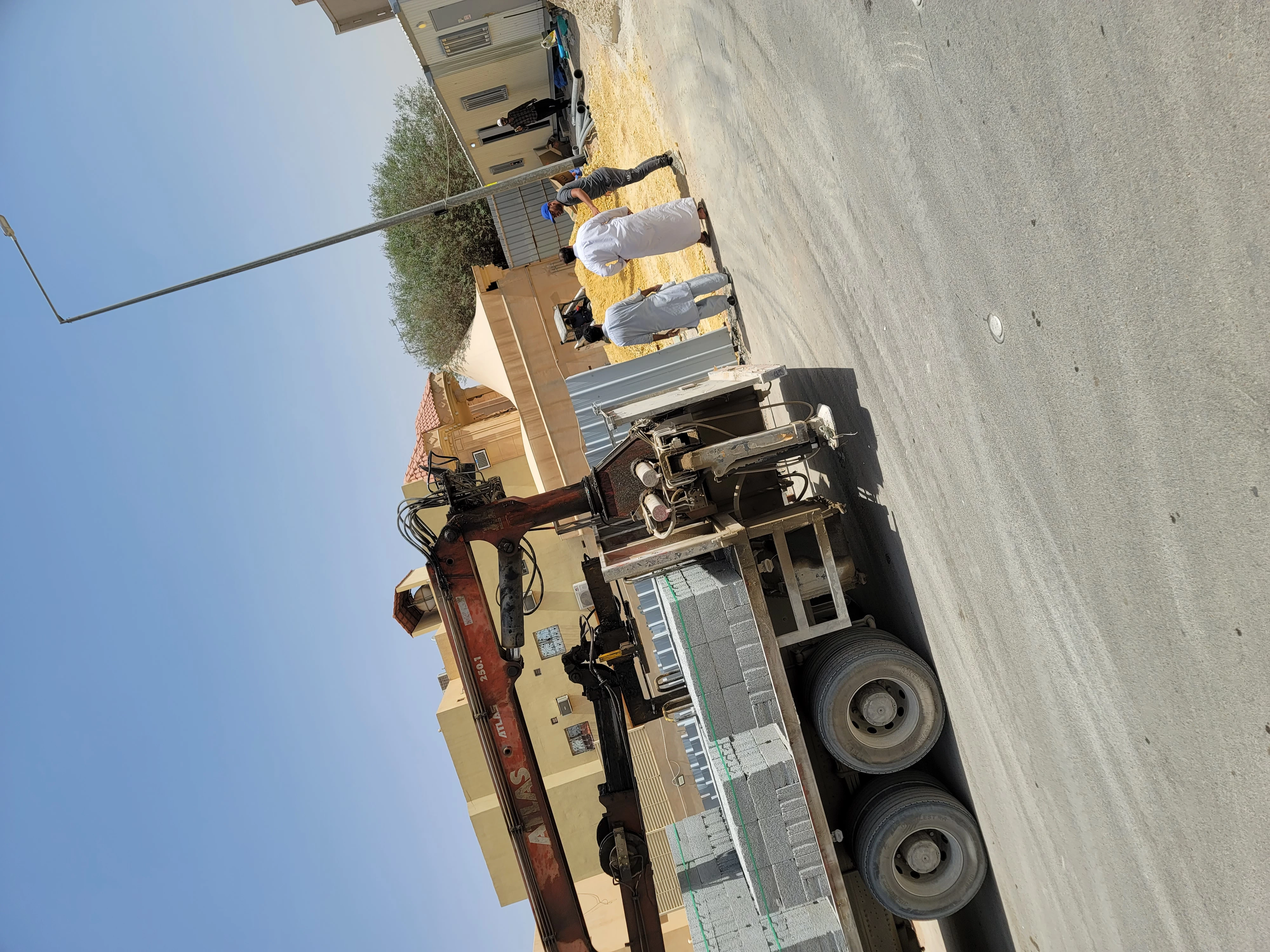 مبسط بلك اسمنت رمل حفريات مقاولات